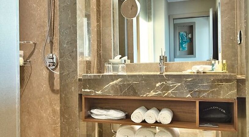 Renaissance Istanbul Polat Bosphorus Hotel