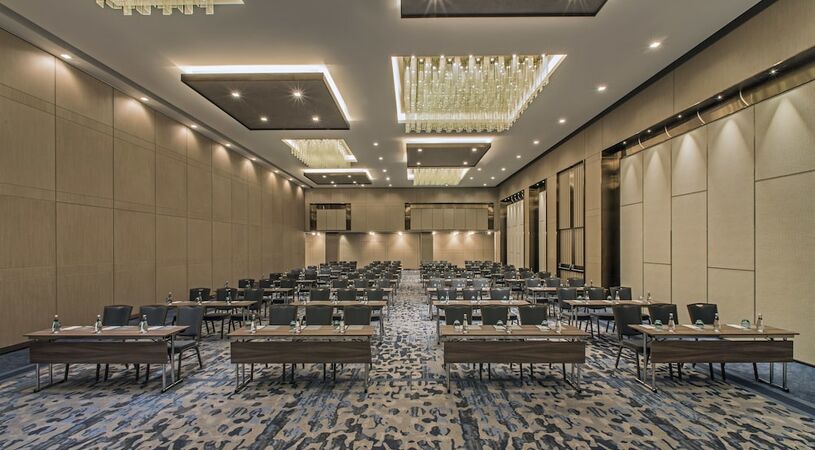 Renaissance Polat Istanbul Hotel