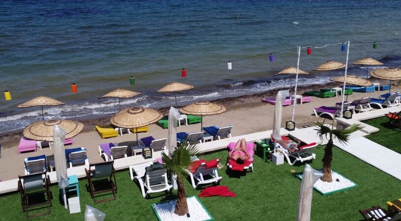 Neo Beach Cunda Hotel
