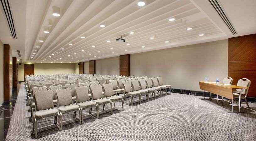 DoubleTree by Hilton Istanbul Avcilar
