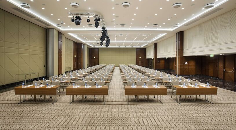 DoubleTree by Hilton Istanbul Avcilar