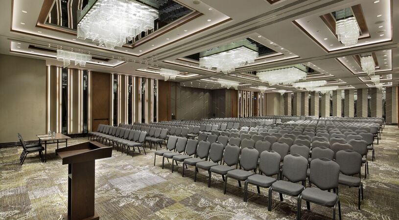 DoubleTree by Hilton Hotel Istanbul - Piyalepasa