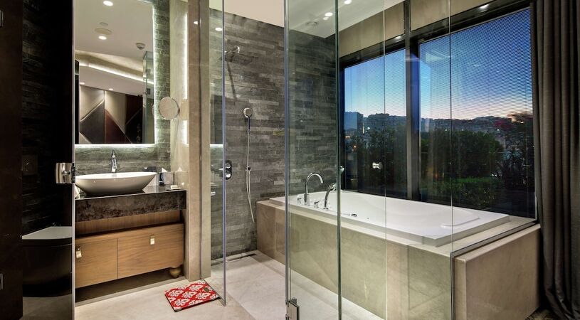 DoubleTree by Hilton Hotel Istanbul - Piyalepasa