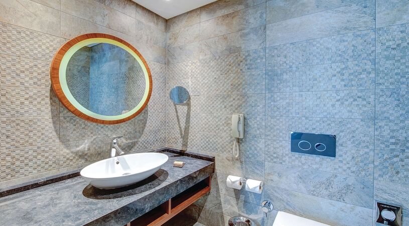 DoubleTree by Hilton Hotel Istanbul - Piyalepasa