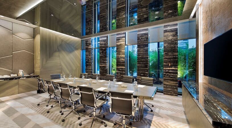DoubleTree by Hilton Hotel Istanbul - Piyalepasa