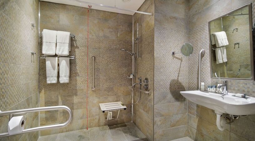 DoubleTree by Hilton Hotel Istanbul - Piyalepasa