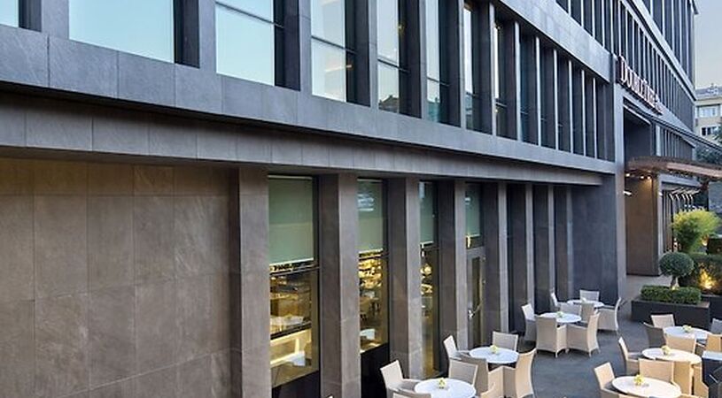 DoubleTree by Hilton Hotel Istanbul - Piyalepasa