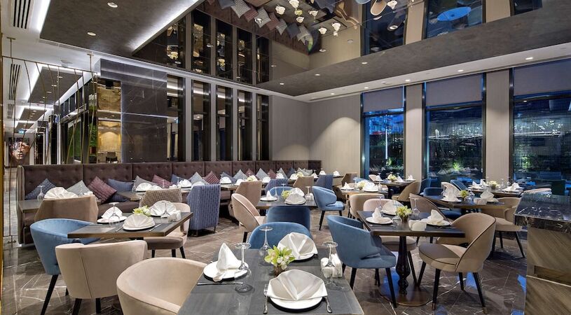 DoubleTree by Hilton Hotel Istanbul - Piyalepasa