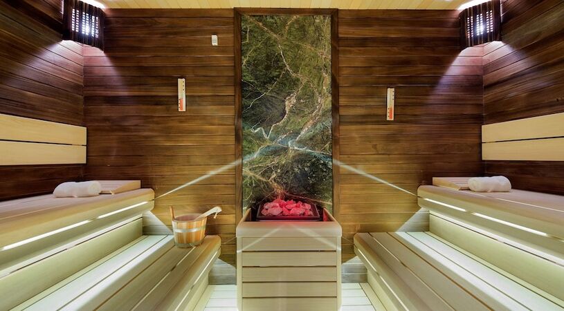 DoubleTree by Hilton Hotel Istanbul - Piyalepasa