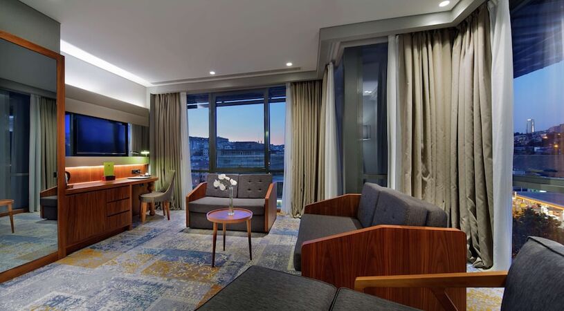 DoubleTree by Hilton Hotel Istanbul - Piyalepasa