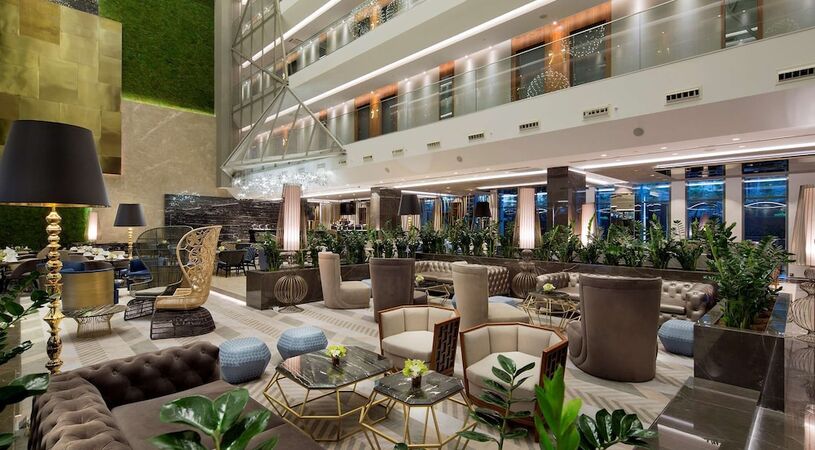DoubleTree by Hilton Hotel Istanbul - Piyalepasa