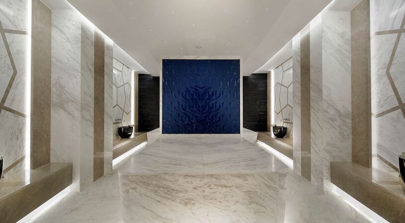DoubleTree by Hilton Hotel Istanbul - Piyalepasa