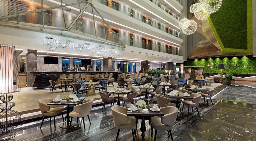 DoubleTree by Hilton Hotel Istanbul - Piyalepasa