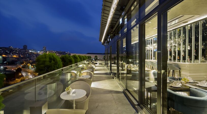 DoubleTree by Hilton Hotel Istanbul - Piyalepasa