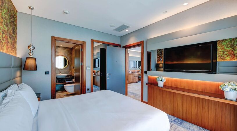 DoubleTree by Hilton Hotel Istanbul - Piyalepasa
