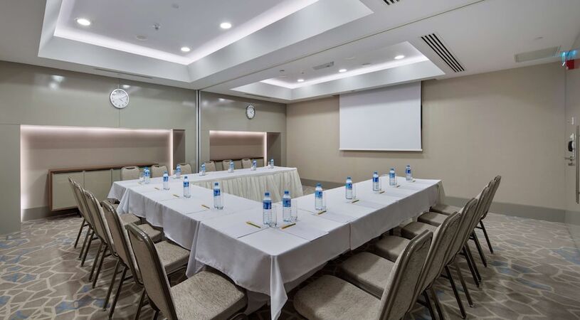 Hilton Garden Inn Istanbul Airport