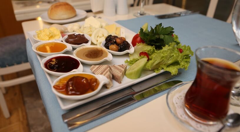 Grand Nora Hotel