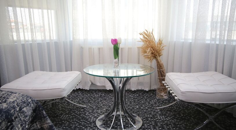 Grand Nora Hotel