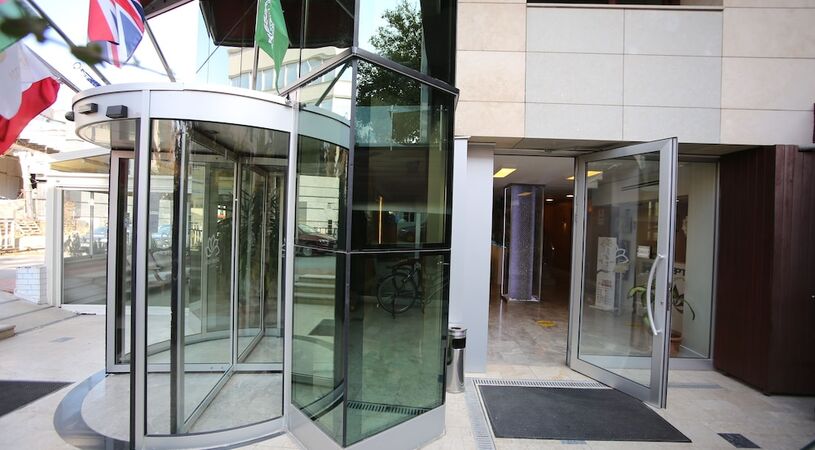 Grand Nora Hotel