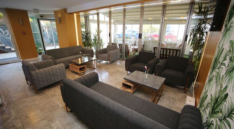 Grand Nora Hotel