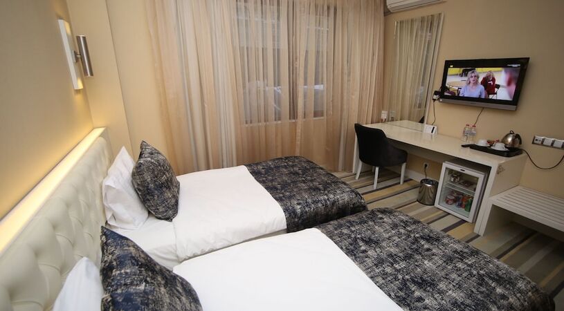 Grand Nora Hotel