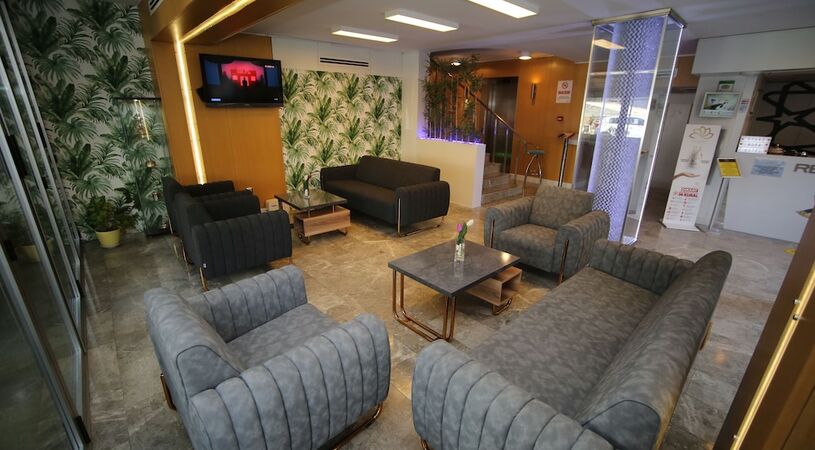 Grand Nora Hotel