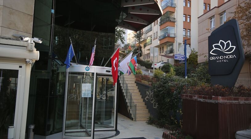 Grand Nora Hotel