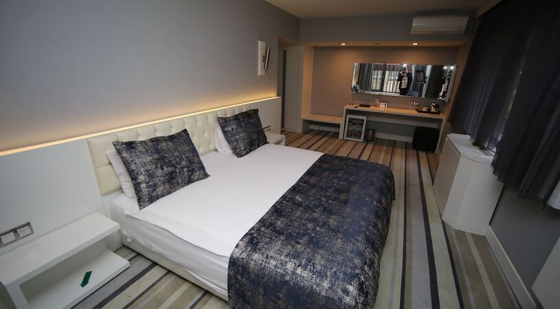 Grand Nora Hotel
