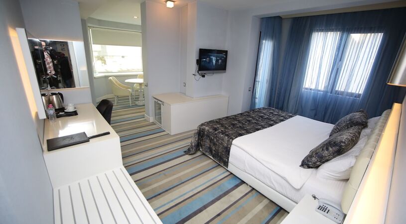 Grand Nora Hotel