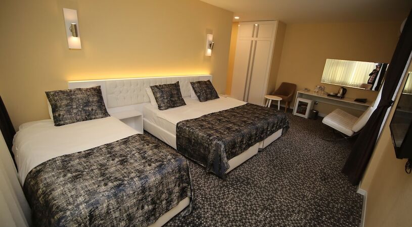 Grand Nora Hotel