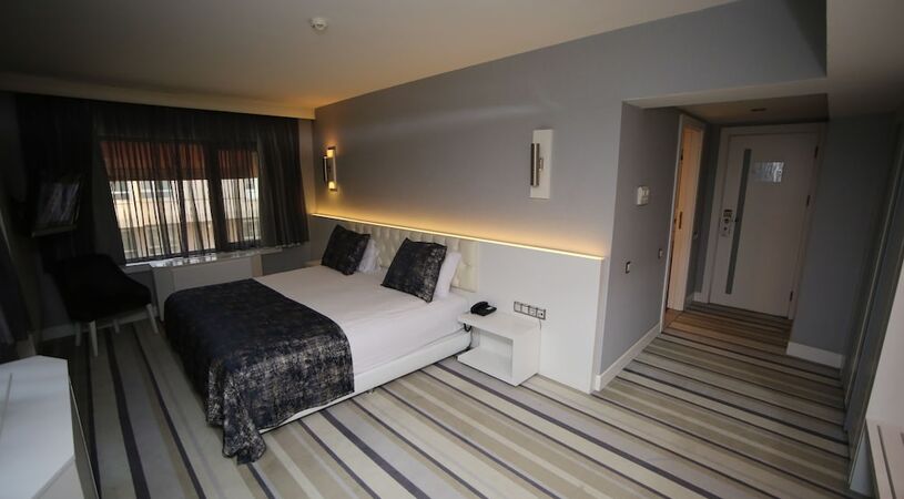 Grand Nora Hotel