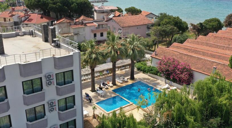 Kuş Adası Medos Beach Hotel