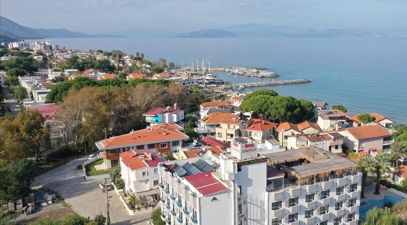 Kuş Adası Medos Beach Hotel