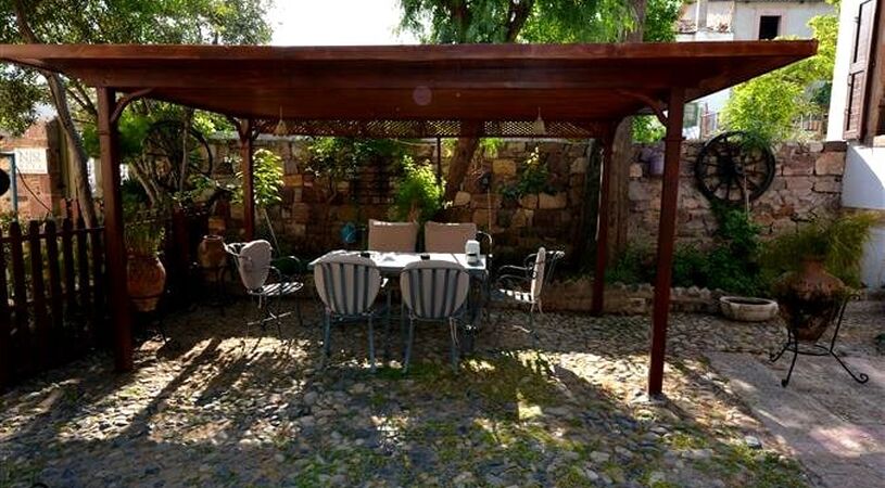 Cunda Zehra Teyzenin Evi