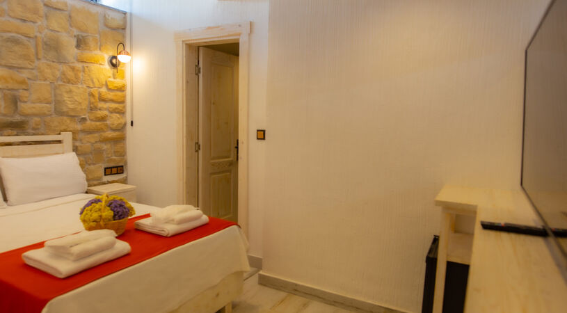 Neo Beach Cunda Hotel