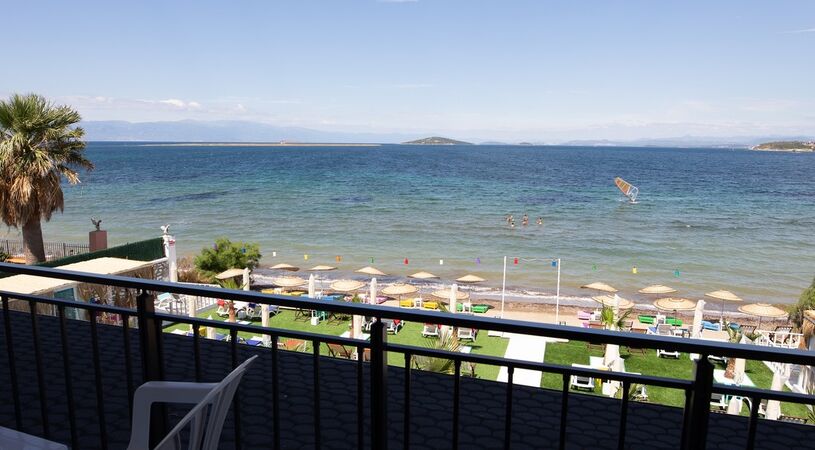 Neo Beach Cunda Hotel
