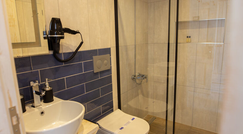 Neo Beach Cunda Hotel