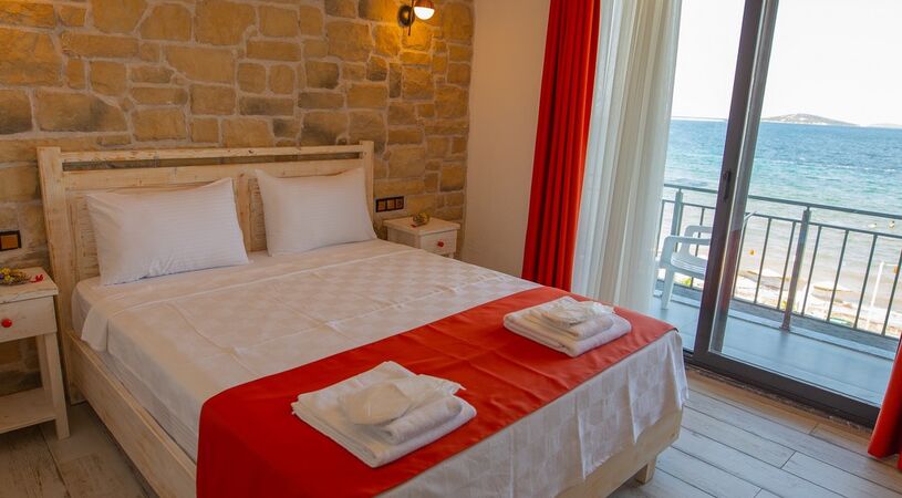 Neo Beach Cunda Hotel