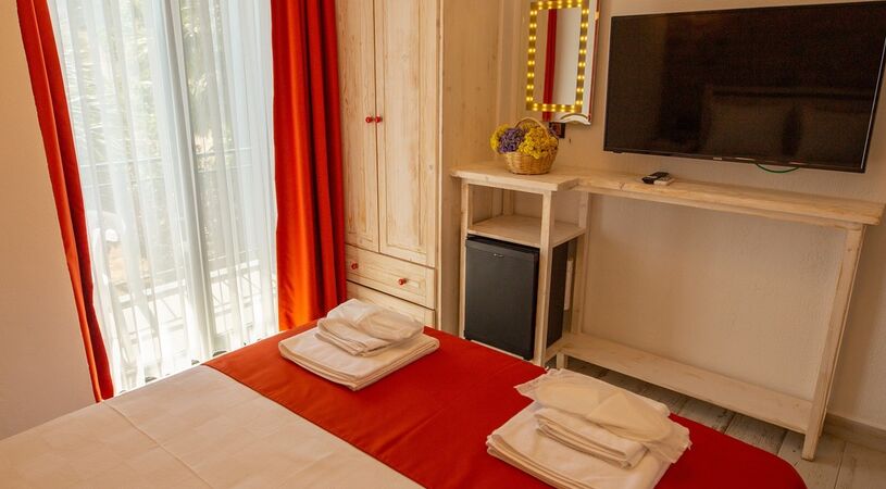 Neo Beach Cunda Hotel