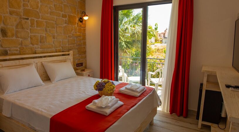 Neo Beach Cunda Hotel