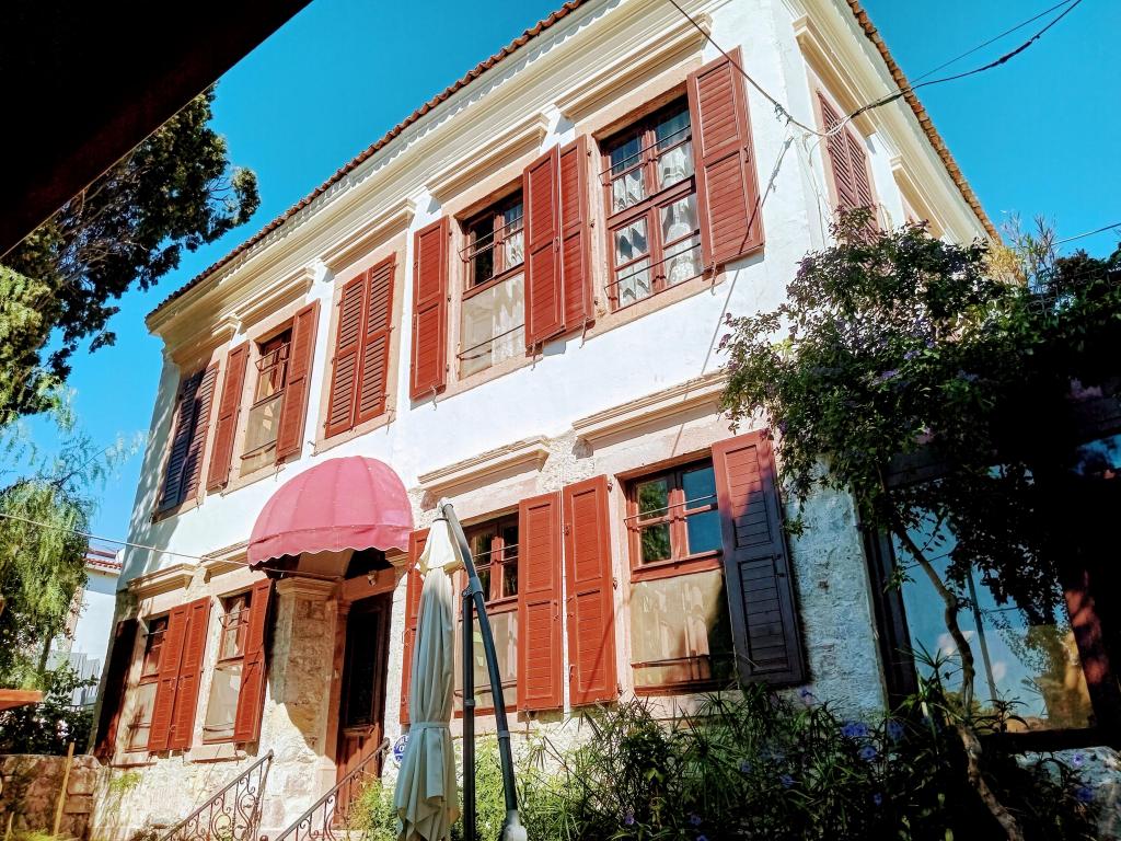Cunda Zehra Teyzenin Evi