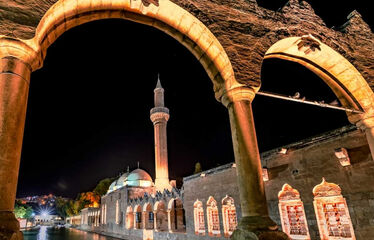 Hızlı Tren İle Gidiş Uçak İle Dönüş Doğu Anadolu Turu 5 Gece