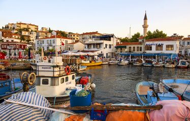Haftasonu 2 Ada 1 Şehir Gökçeada Bozcaada Turu Yüzme, Gezme, Keşif Hepsi Bir Arada 