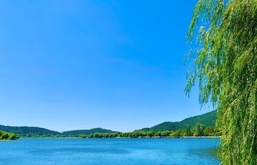Abant Gölcük Gölü Turu Nesi̇lce Tati̇l Köyü Bungalov Konaklamalı