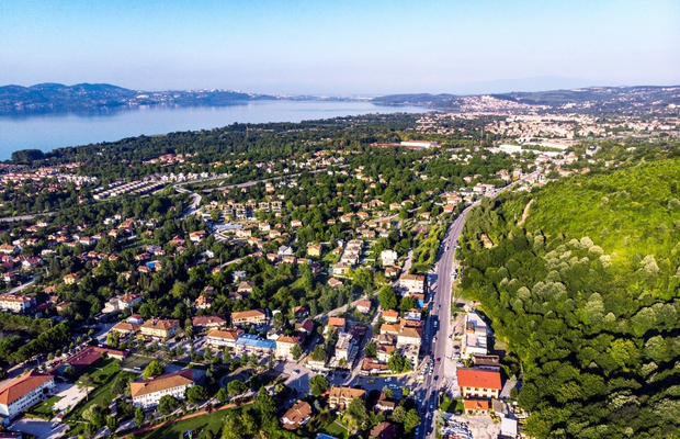 Bayramda Taraklı Göynük Mudurnu Abant Gölcük Gölü Topuk Yaylası Düzce Korugöl Güzeldere Şelalesi̇ Sapanca Maşuki̇ye Ormanya Turu