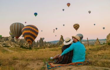 Bayramda Kapadokya Turu 2 Gece 3 Gün Konaklamalı Emi̇n Koçak Termal Otel Konaklamalı / Ürgüp